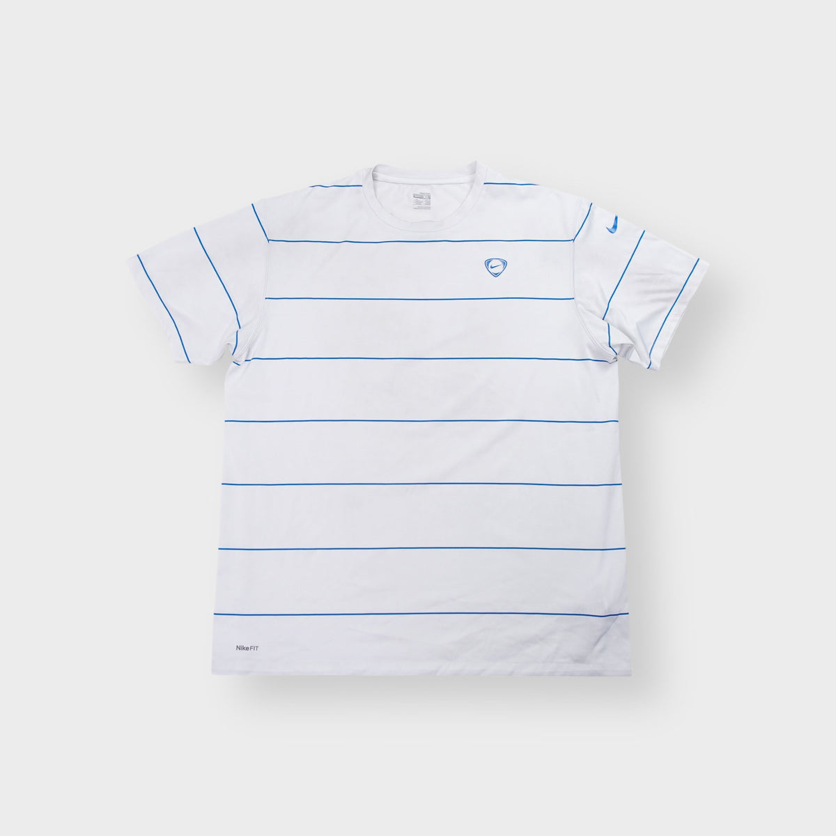 Nike T-Shirt in white and blue featuring horizontal pinstripes and chest logo