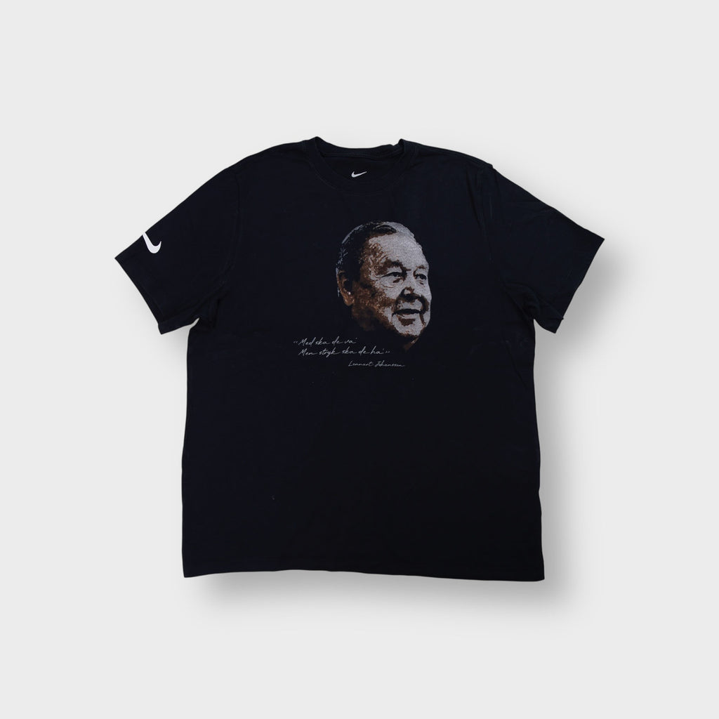 Nike T-Shirt in black featuring a graphic print portrait of Lennart Johansson
