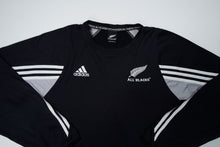 Lade das Bild in den Galerie-Viewer, Vintage Adidas All Blacks Rugby Sweatshirt | L