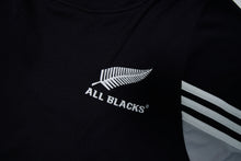 Lade das Bild in den Galerie-Viewer, Vintage Adidas All Blacks Rugby Sweatshirt | L