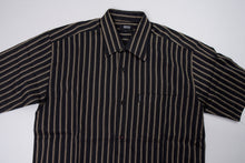 Load image into Gallery viewer, Vintage Hugo Boss Shirt | L