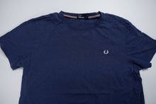 Load image into Gallery viewer, Fred Perry T-Shirt | M