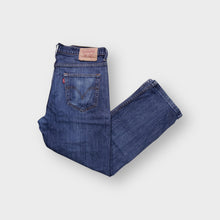 Load image into Gallery viewer, Vintage Levi's Jeans | 34/32