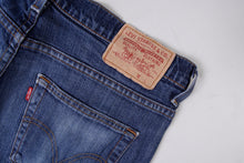 Load image into Gallery viewer, Vintage Levi's Jeans | 34/32