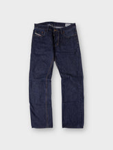 Load image into Gallery viewer, Vintage 2000s Diesel Jeans | 31/32