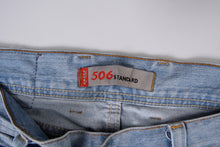 Load image into Gallery viewer, Vintage Levi's 506 Jeans | 36/34