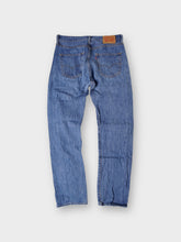 Load image into Gallery viewer, Vintage Levi's Jeans | 30/32