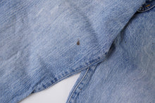 Load image into Gallery viewer, Vintage 90s Lee Jeans | 32/32