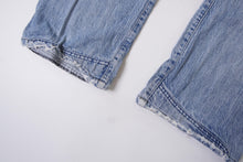 Load image into Gallery viewer, Vintage 90s Lee Jeans | 32/32