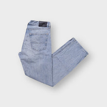 Load image into Gallery viewer, Vintage 2000s Hugo Boss Jeans | 33/30