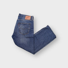 Load image into Gallery viewer, Vintage Levi's Jeans | 36/30