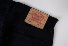 Load image into Gallery viewer, Vintage 90s Levi's Jeans | 32/30