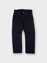 Load image into Gallery viewer, Vintage Levi's Jeans | 34/30