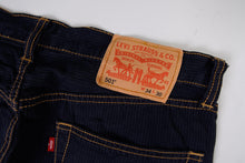 Load image into Gallery viewer, Vintage Levi's Jeans | 34/30