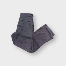 Load image into Gallery viewer, Vintage 2000s Nike ACG Pants | 32