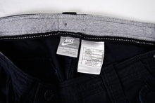 Load image into Gallery viewer, Vintage 2000s Nike Cargo Pants | 36
