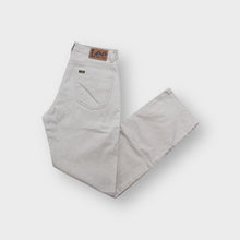 Load image into Gallery viewer, Vintage 90s Lee Jeans | 31/32