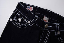 Load image into Gallery viewer, Vintage 2000s True Religion Jeans | 31/34