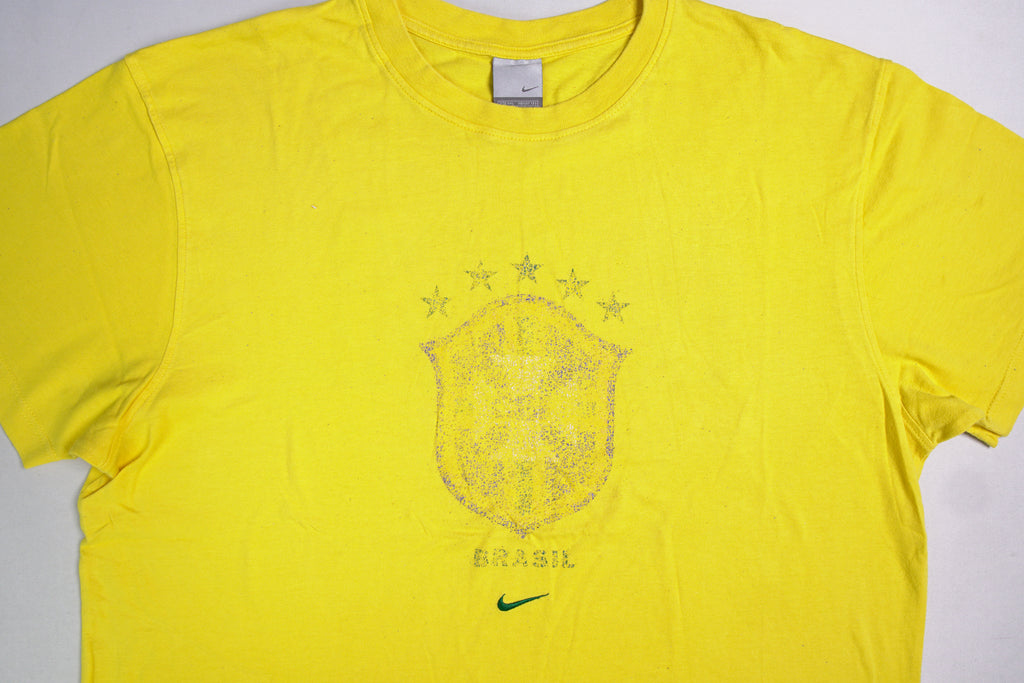 Vintage Nike Brasil T-Shirt | L