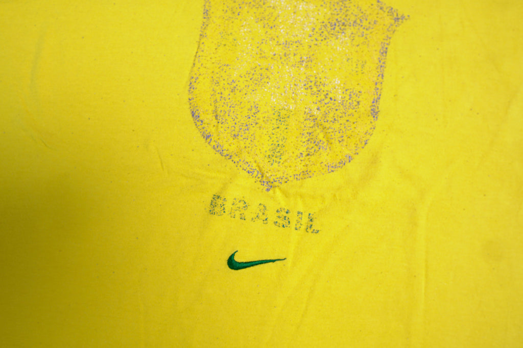Vintage Nike Brasil T-Shirt | L
