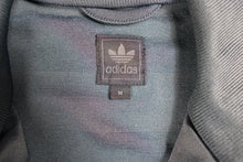 Load image into Gallery viewer, Vintage Adidas World Wide Trackjacket | S