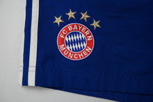 Load image into Gallery viewer, Adidas FC Bayern Shorts | XL