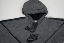 Load image into Gallery viewer, Vintage Nike Pullover | S