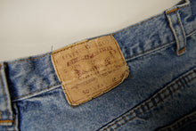 Load image into Gallery viewer, Vintage Levi&#39;s Pants