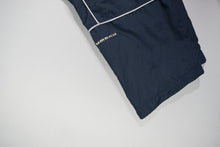 Load image into Gallery viewer, Vintage Umbro Trackpants | M