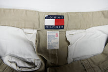 Load image into Gallery viewer, Tommy Hilfiger Pants | 31/30