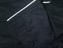Load image into Gallery viewer, Vintage Umbro Trackpants | L