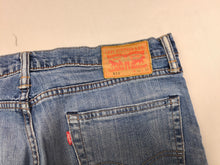 Load image into Gallery viewer, Vintage Levis Pants | 36/32