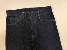 Load image into Gallery viewer, Vintage Levis Pants | Wmns 29/32