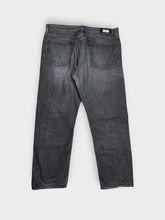 Load image into Gallery viewer, Hugo Boss Pants | 40/32