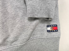Load image into Gallery viewer, Tommy Hilfiger Sweater | M