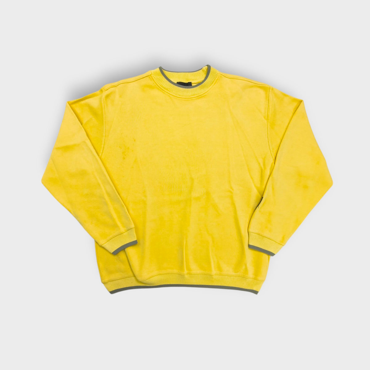 Carlo Colucci sweater in yellow knit with grey trimmed ribbed collar and cuffs