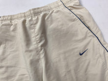 Load image into Gallery viewer, Vintage Nike Shorts | S