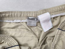 Load image into Gallery viewer, Vintage Nike Shorts | S