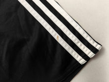 Load image into Gallery viewer, Adidas HSV Shorts | S