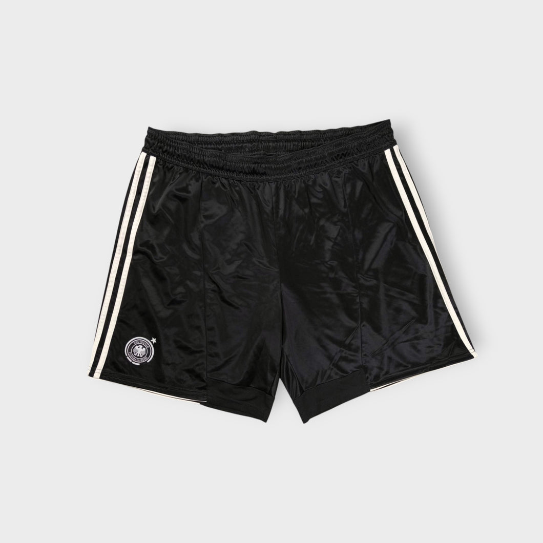 Vintage Adidas DFB Shorts | XL