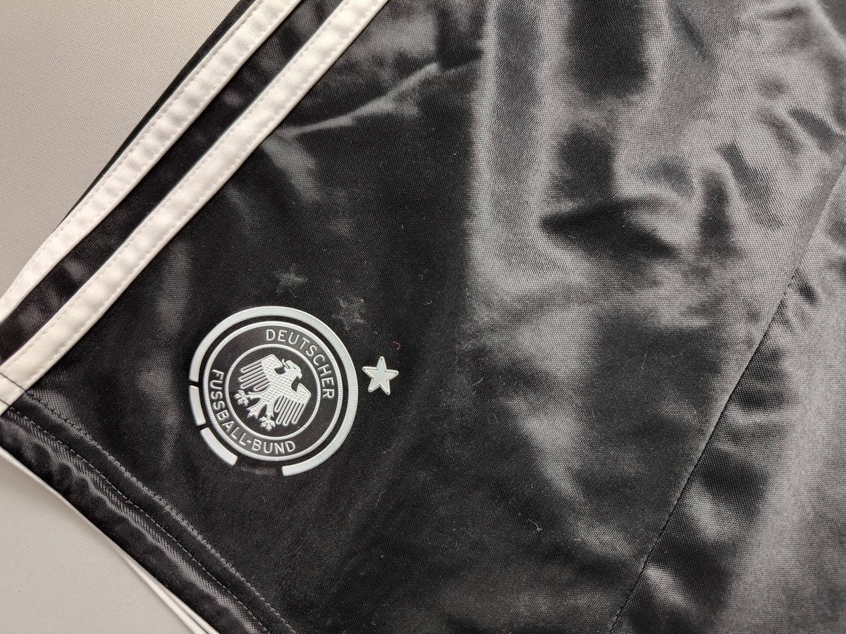 Vintage Adidas DFB Shorts | XL