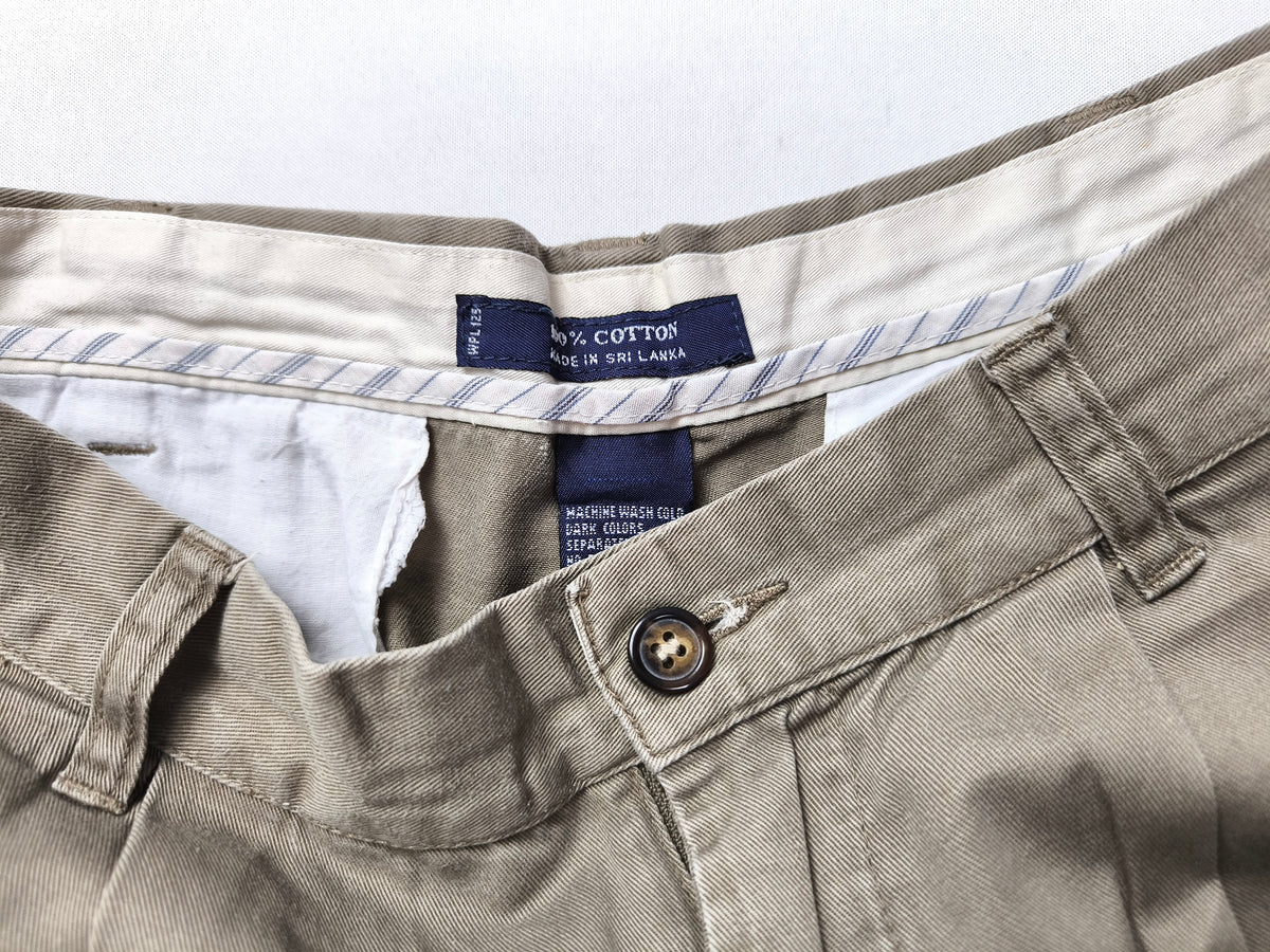 Vintage Chaps Ralph Lauren Shorts | 30