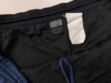 Load image into Gallery viewer, Vintage Nike Shorts | XL