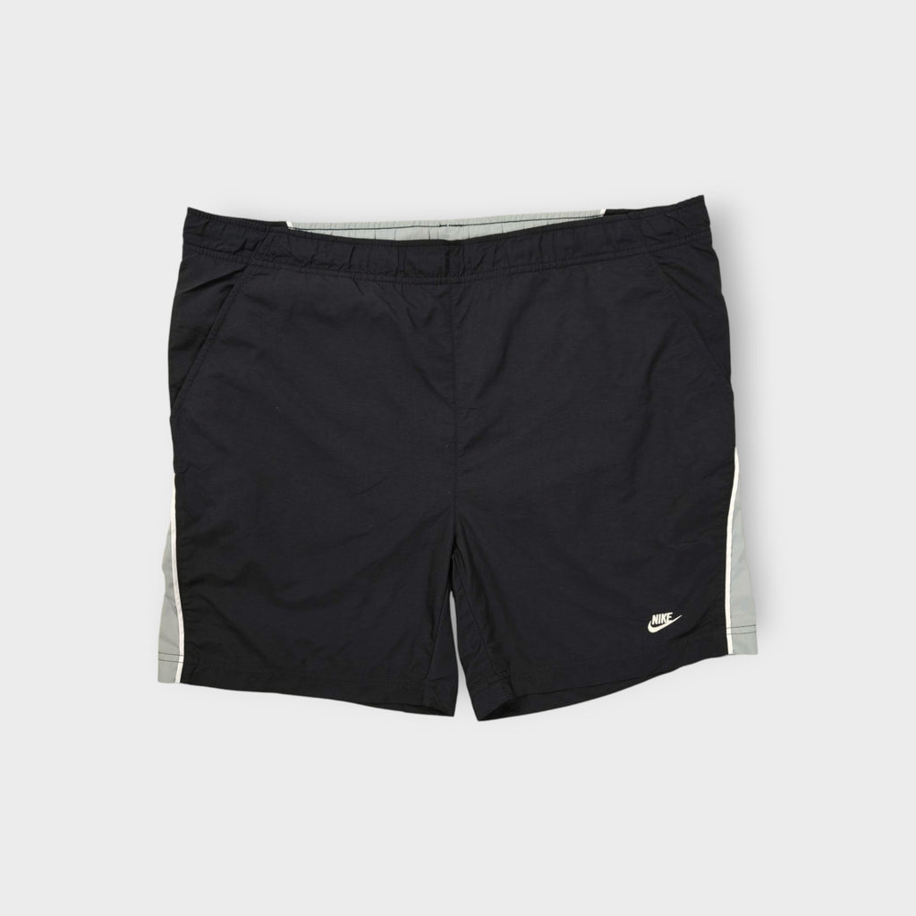 Vintage Nike Shorts | M