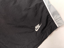 Load image into Gallery viewer, Vintage Nike Shorts | M