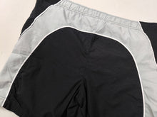 Load image into Gallery viewer, Vintage Nike Shorts | M