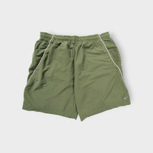 Load image into Gallery viewer, Vintage Nike Shorts | XL