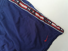 Load image into Gallery viewer, Vintage Nike Shorts | S