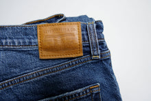Load image into Gallery viewer, Vintage Levi's Jeans | 30/32