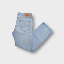 Load image into Gallery viewer, Vintage Levi's Jeans | 32/30